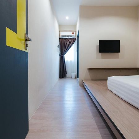 A° Hotel 셈포르나 외부 사진